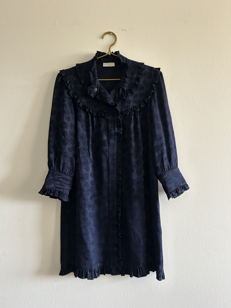 Sandro Robes: Sandro Kleid – D'occasion à Aeugst am Albis par schatzkistee