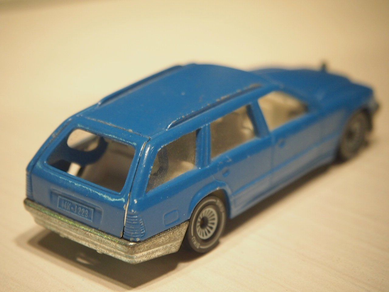 Siku Modellautos: Mercedes Benz 300 TE - Siku – Gebraucht aus Winterthur von 602ccm 2