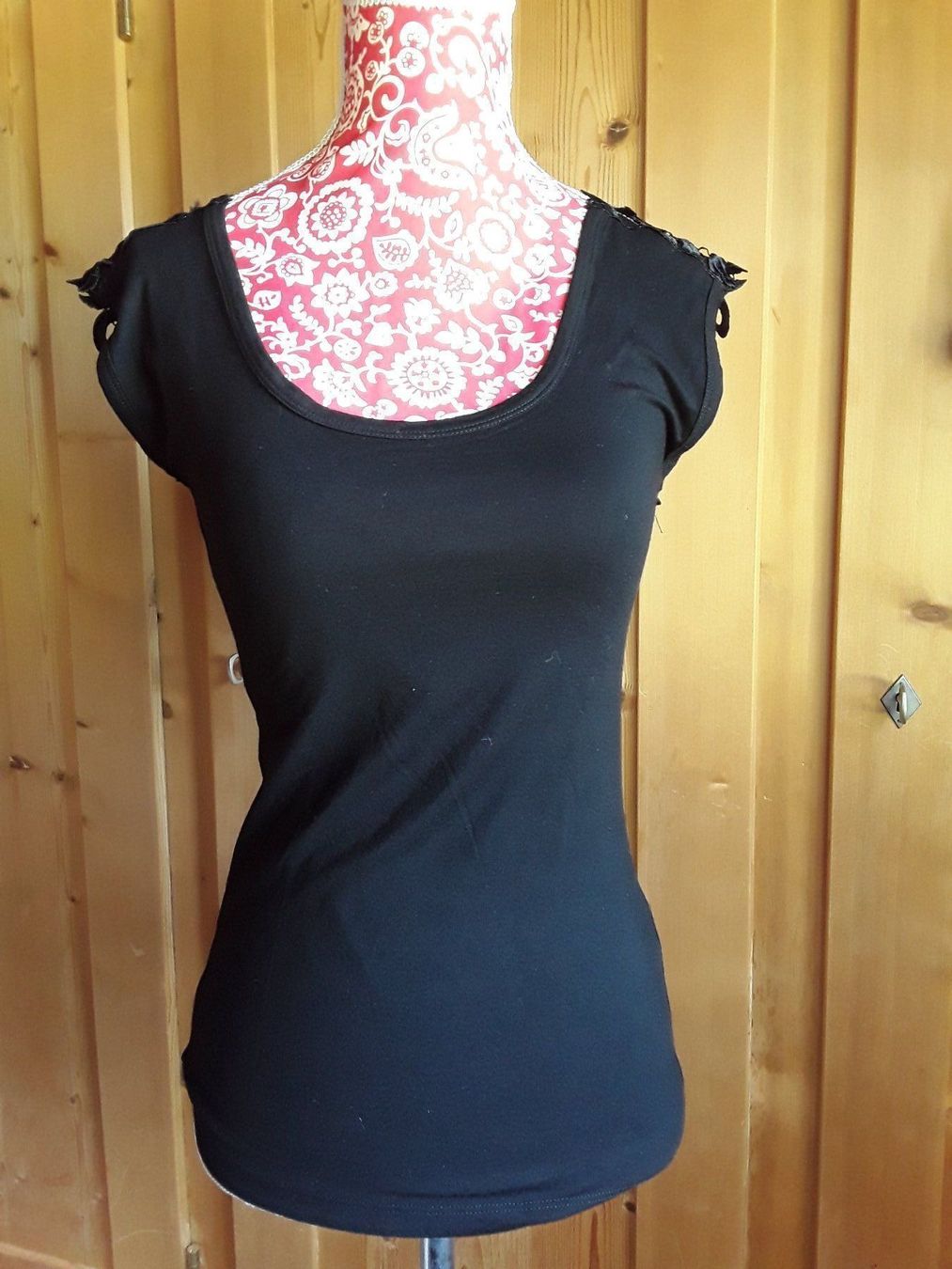 Tops: Top mit Spitze – Neuf (Voir description) à Wattwil par tannenmeise73