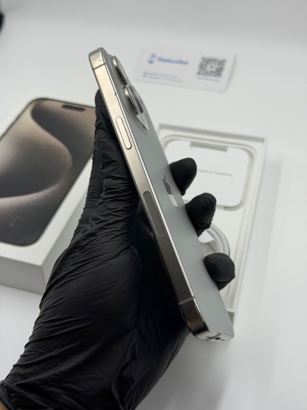 Apple Telefoni cellulari / Smartphones: Apple iPhone 15 Pro Max - 512gb | Wie neu – Usato da Chur venduto da ReplaceHub 3