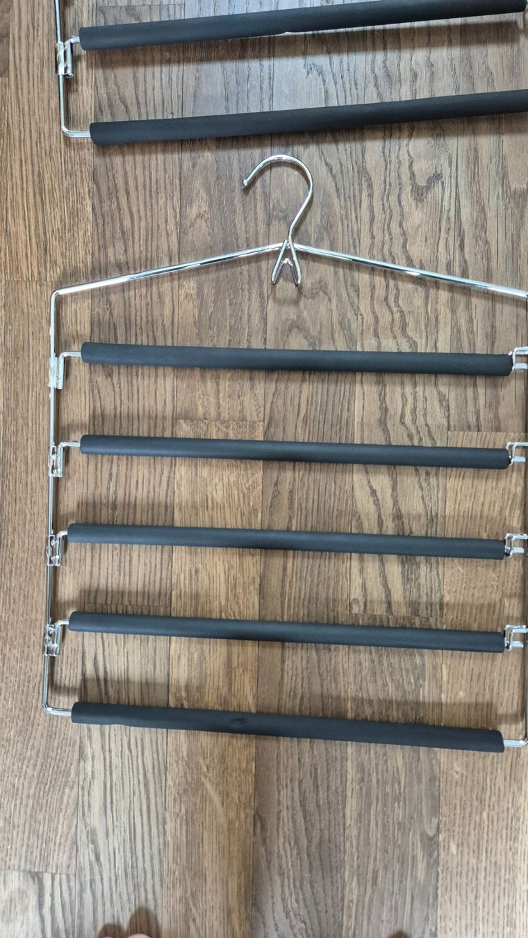 Appendiabiti: 4x5 hangers for pants – Usato da Zürich venduto da monadiederich