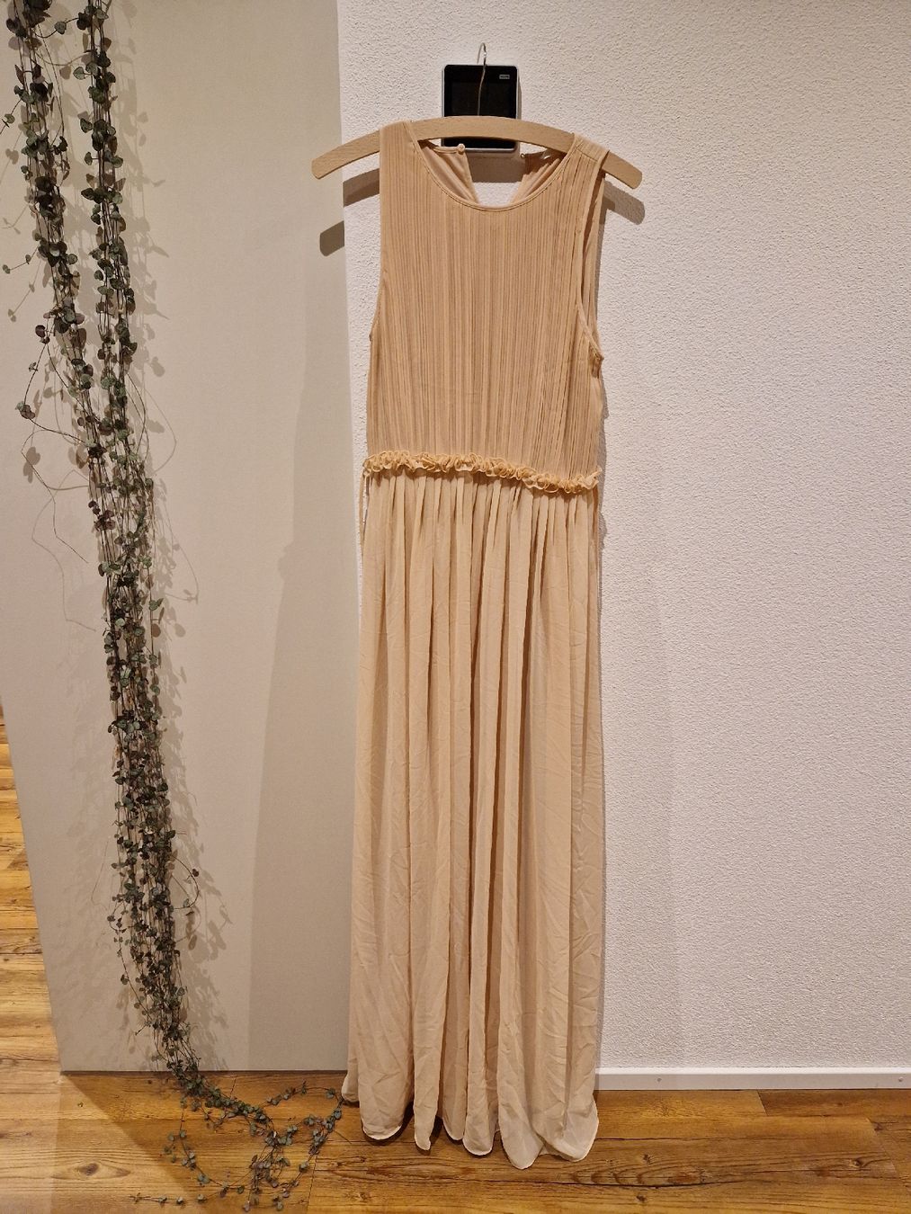 H&M Robes: Bodenlanges, elegantes, rosa Kleid – D'occasion à Luzern par rebsi02