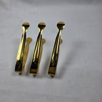 3 kleine Metallzangen für Eiswürfel (goldfarben)