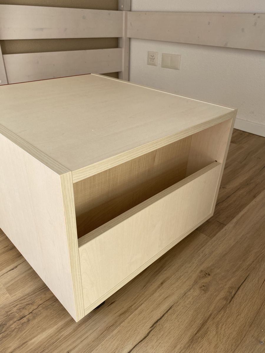 Nachttische: Nachttisch – Gebraucht aus Fenkrieden von Rdaphne 1