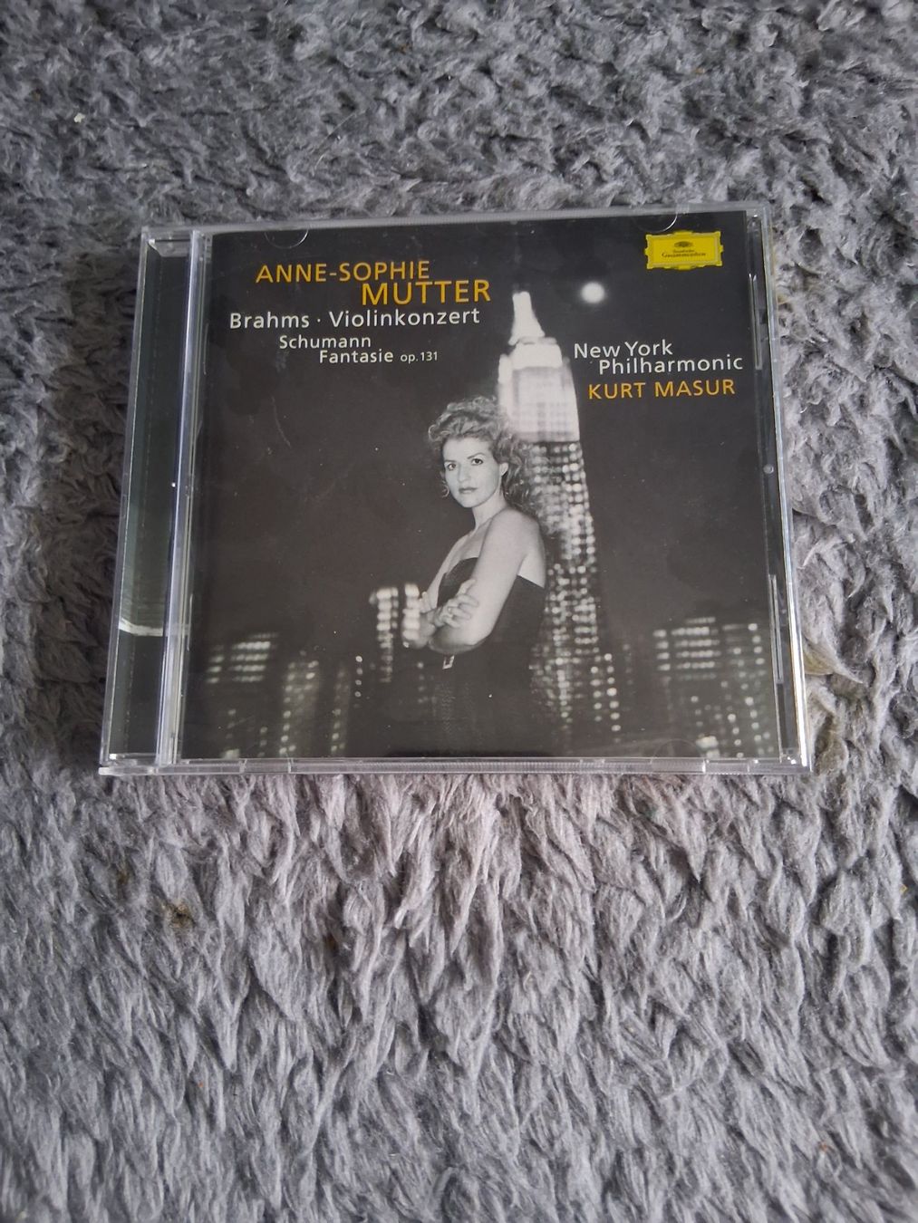 CD: ANNE-SOPHIE MUTTER    VIOLINKONZERT    CD – Usato da Wetzikon ZH venduto da Ramones01
