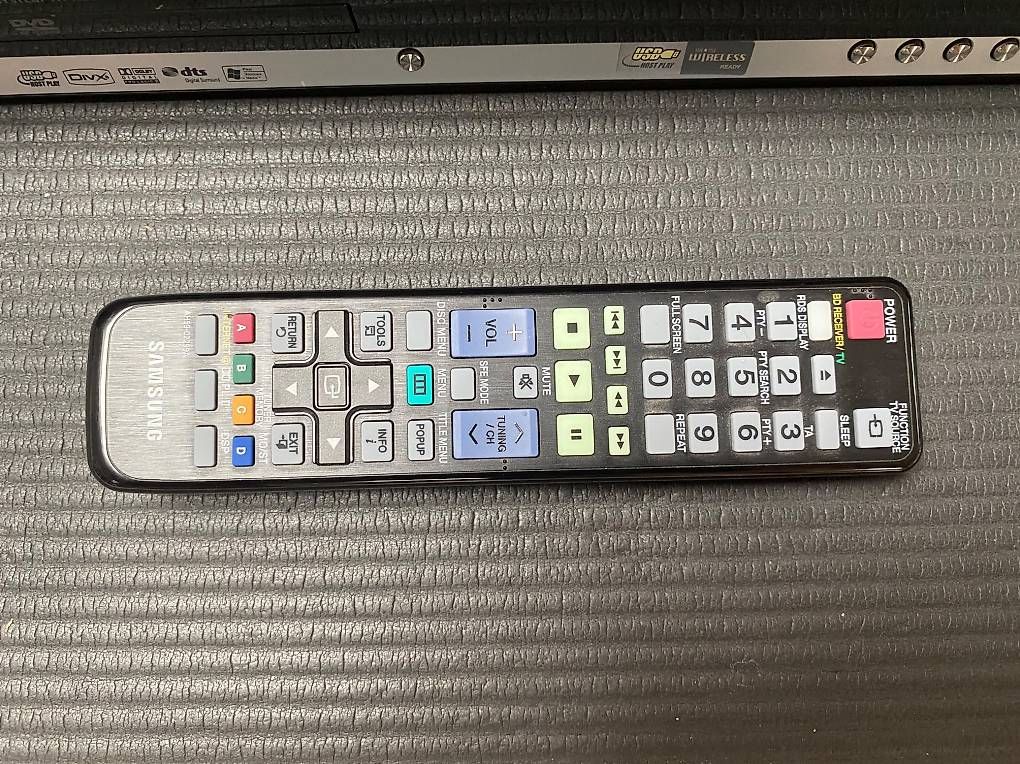 Samsung Home cinéma: Digitales Heimkinosystem Samsung – D'occasion à Kleindöttingen par Golfer59 1