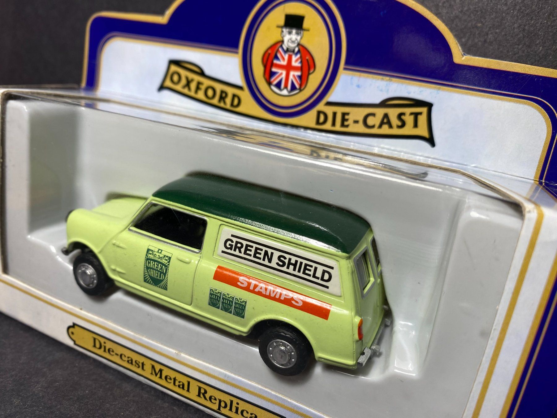 Modellini d'auto: Mini Van Green Shield - Oxford 1:43 OVP – Nuovo e nell'imballaggio originale da Spiez venduto da Mlandcruiser 2