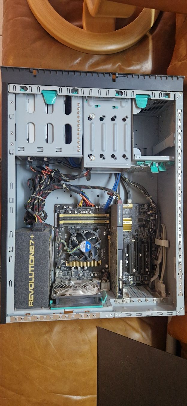 PC: PC Asus P9D WS NVIDIA Quadro K4000 SSD 256GB – Usato da Biel-Benken BL venduto da simon.jaeggi