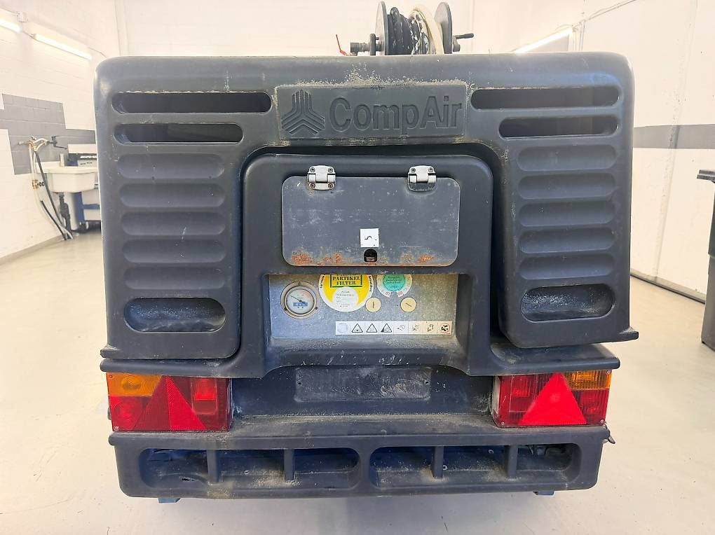 Compressori: CompAir DLT 0406 Kompressor Baukompressor Deutz 3-Zylinder – Usato da Baar venduto da Fahrzeug-Technik-neu 2