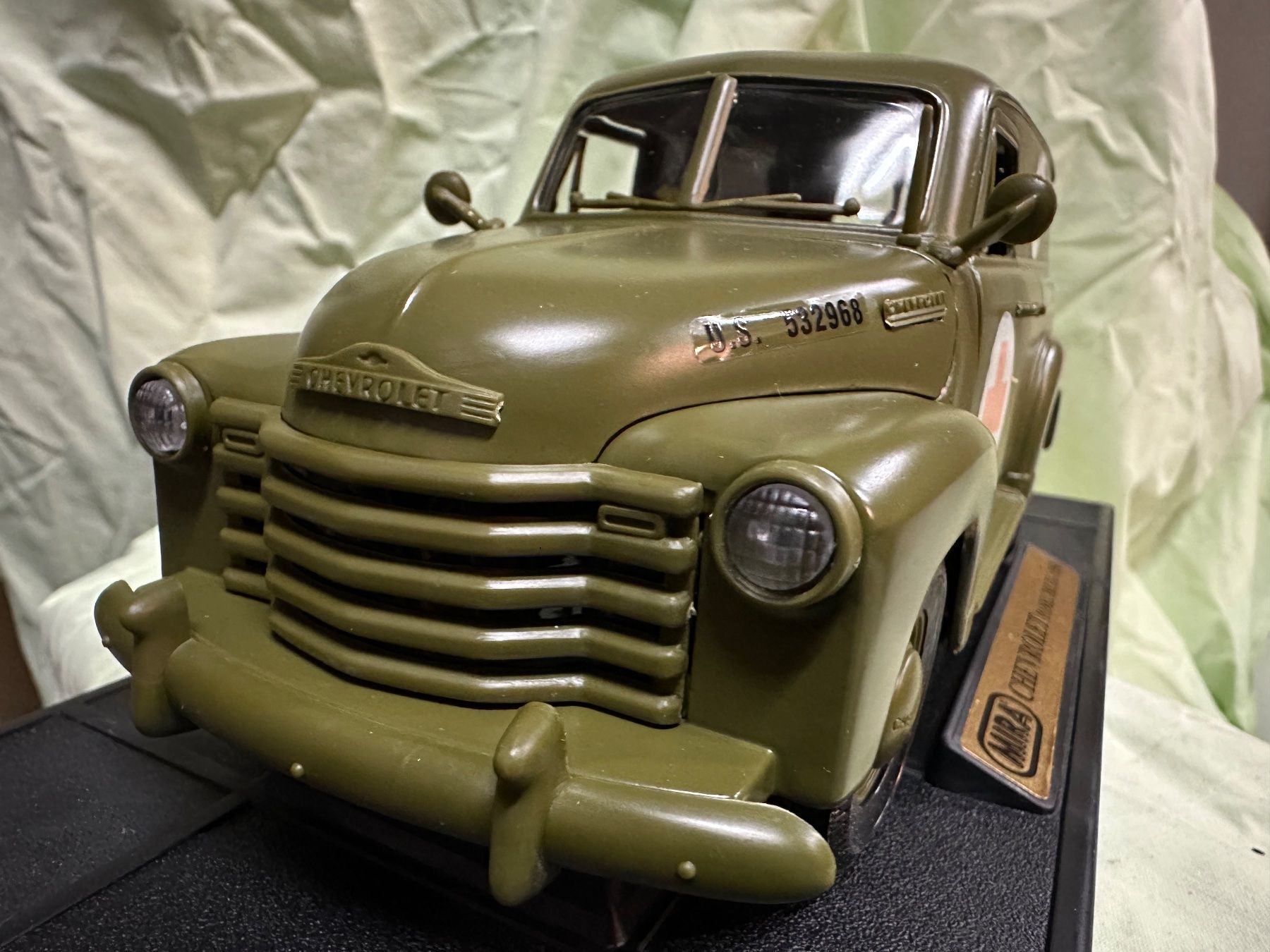 Chevrolet Modellini d'auto: Chevrolet panel truck 1950 army oldtimer classic – Nuovo e nell'imballaggio originale da Reinach AG venduto da rares75 3