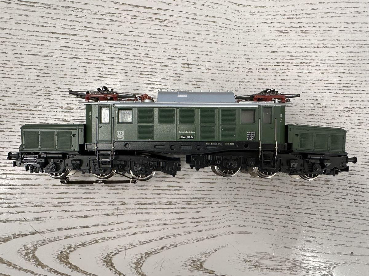 Märklin Modellini di ferrovie: Märklin 3322 DB BR 194 091-5 – Usato da Lupsingen venduto da New-Haven 2
