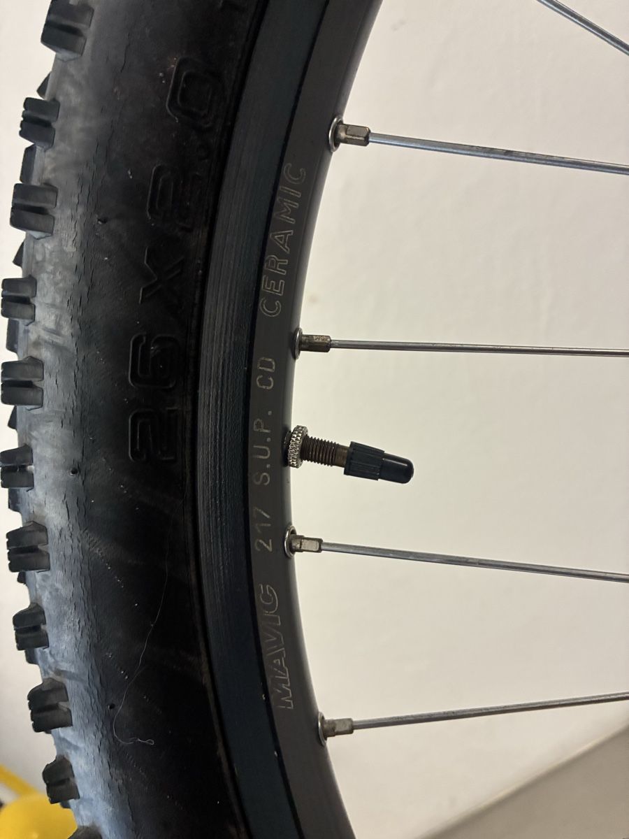 Mavic Pezzi di ricambio: Roue arrière 26" VTT MAVIC Ceramic – Usato da Yverdon-les-Bains venduto da Fernando_Perez 3