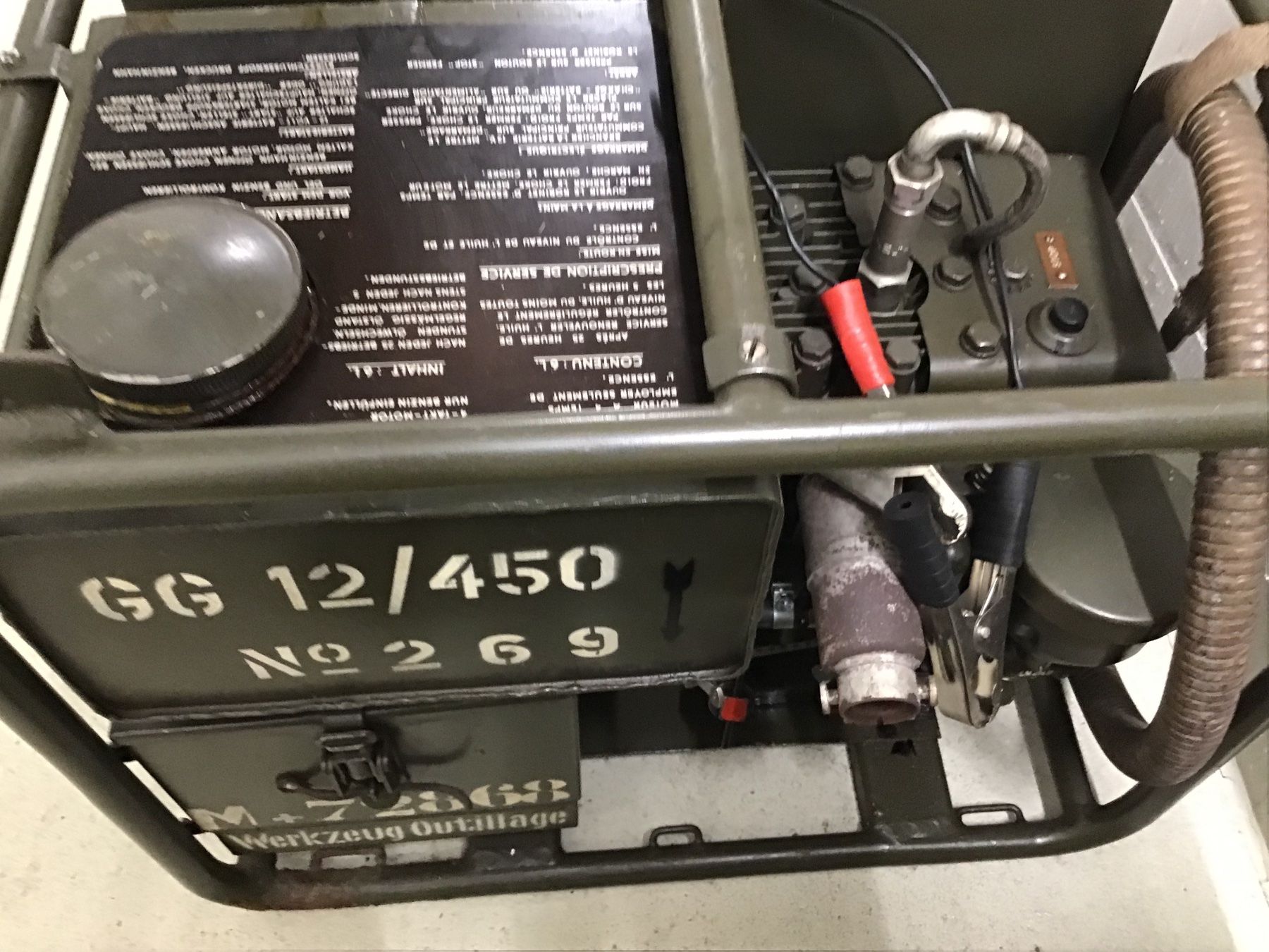 Generatori di corrente: Generator Armee 12 Volt 4-Takt Motor – Usato da Rüschlikon venduto da am6000