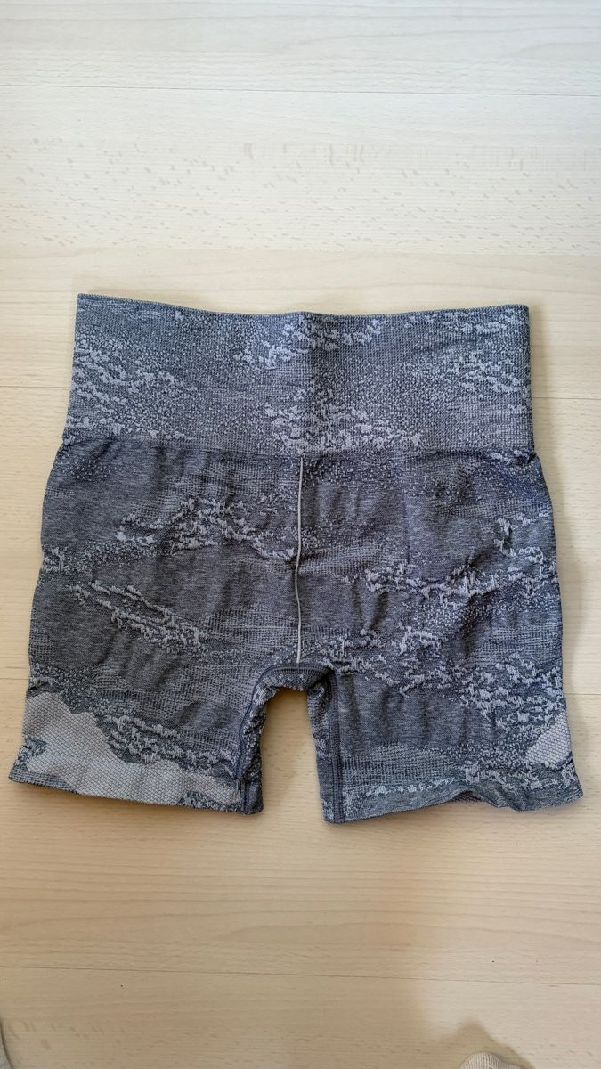 Gymshark Leggings: Gymshark shorts Grösse S – Usato da Berg TG venduto da Miriam.7.7 1