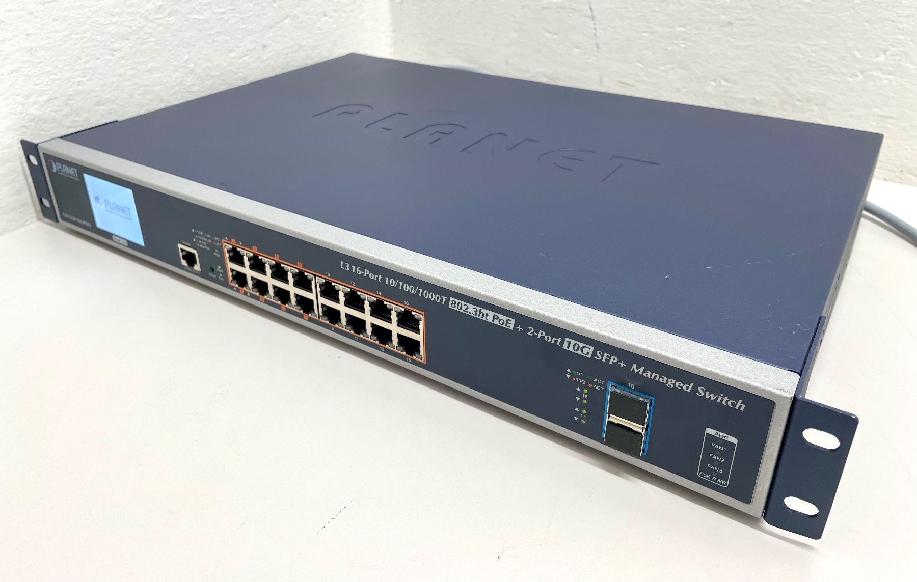 Hub & Switch: Planet GS-5220-16UP2XV PoE Switch – Usato da Niederdorf venduto da LeptonAG