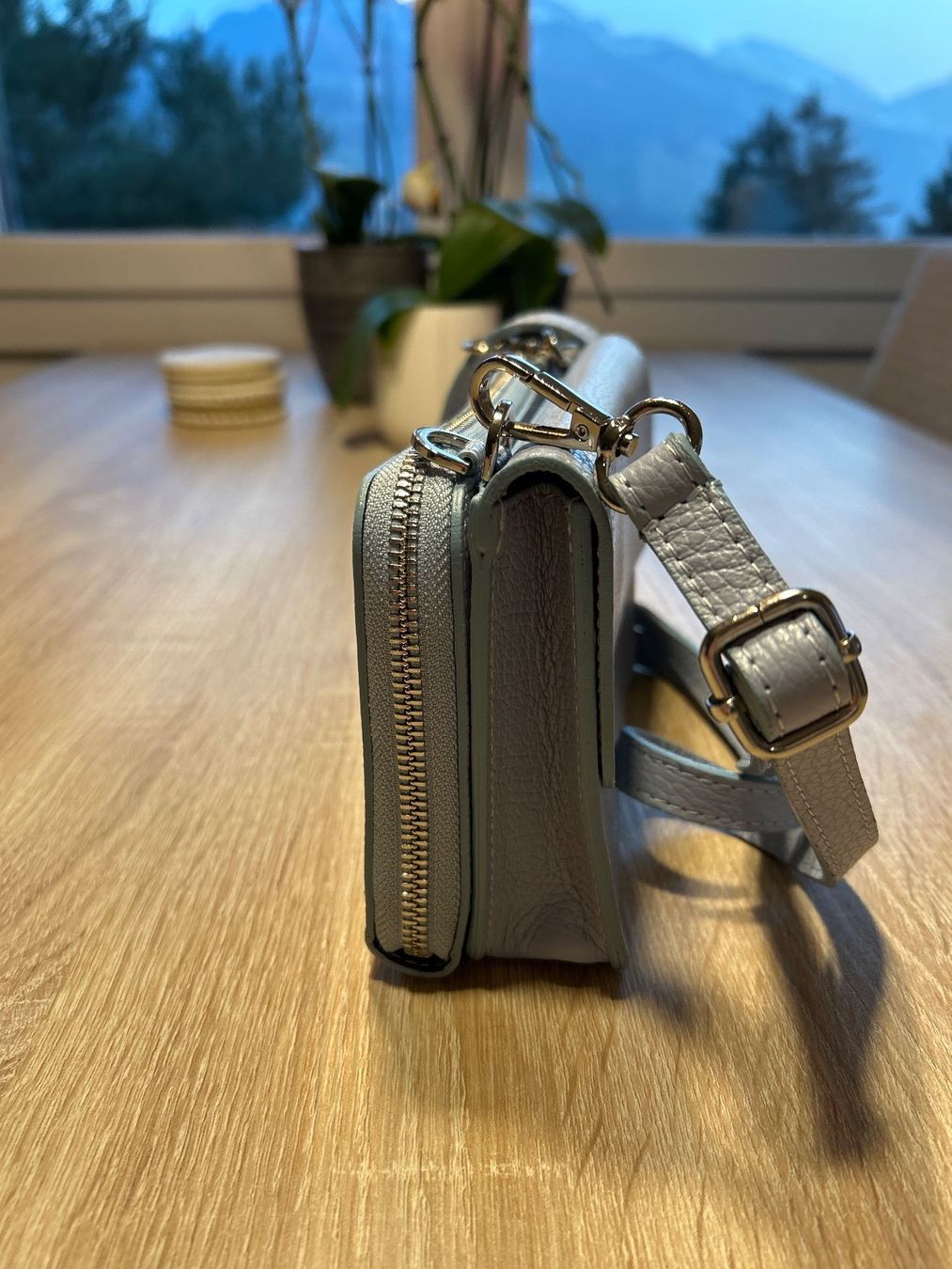 Borse da donna: Handytasche mit abnehmbarer Geldbörse hellblau echt Leder – Usato da Brunnen venduto da Nala2929 1