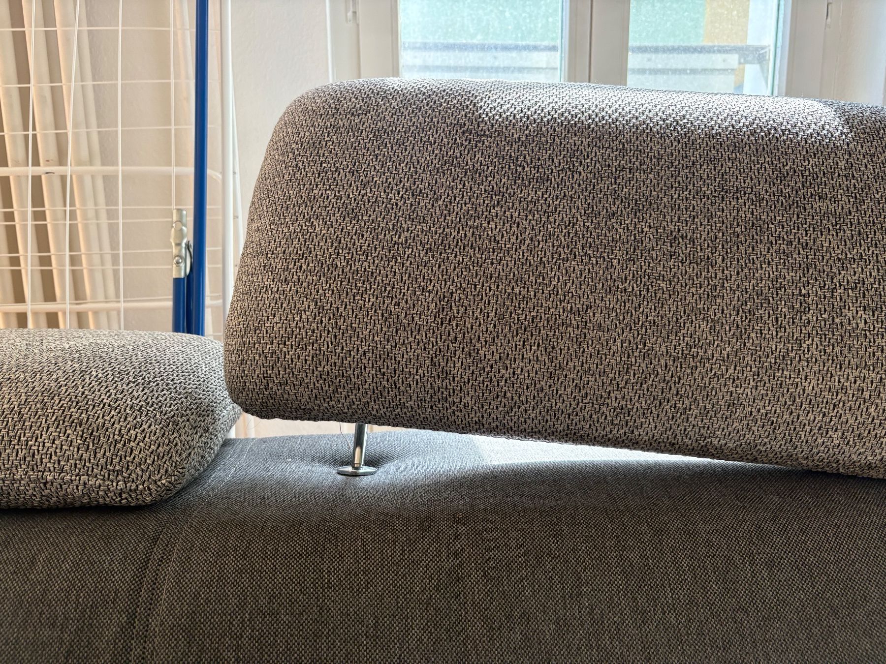 Divani: Graues Eckesofa, Stoff, fürs Wohnzimmer – Usato da St. Gallen venduto da ana_shp5 5