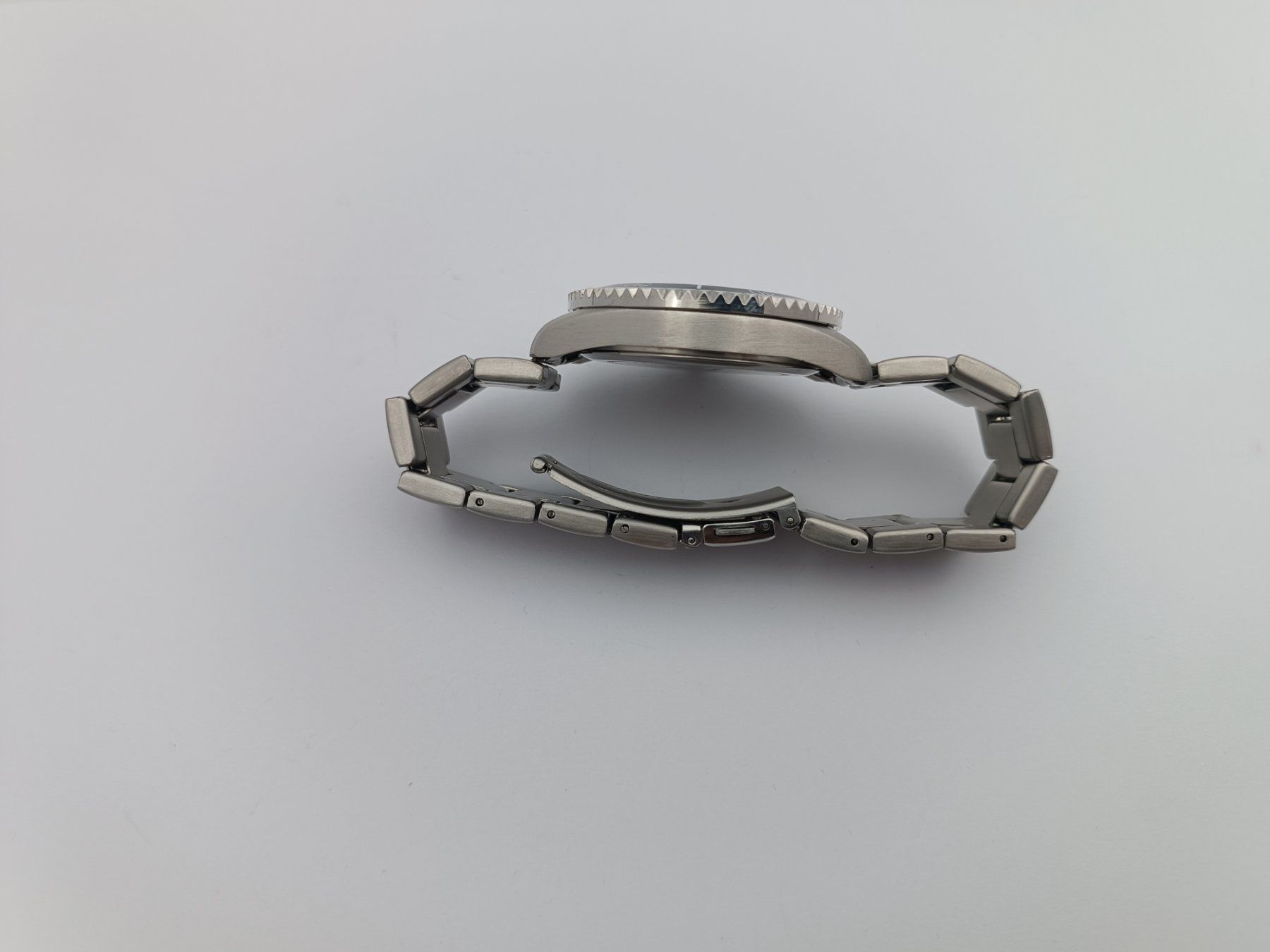 Uhren: OCEAN MASTER Quarz Armbanduhr – Gebraucht aus Brüttisellen von Alphawatch 2