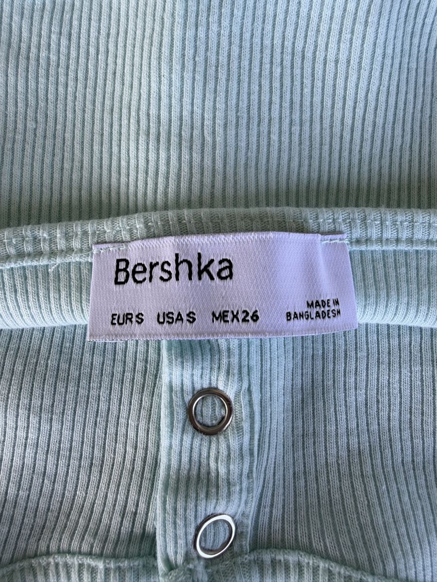 Bershka Top: Top türkis – Nuovo (secondo la descrizione) da Frümsen venduto da laura002 2