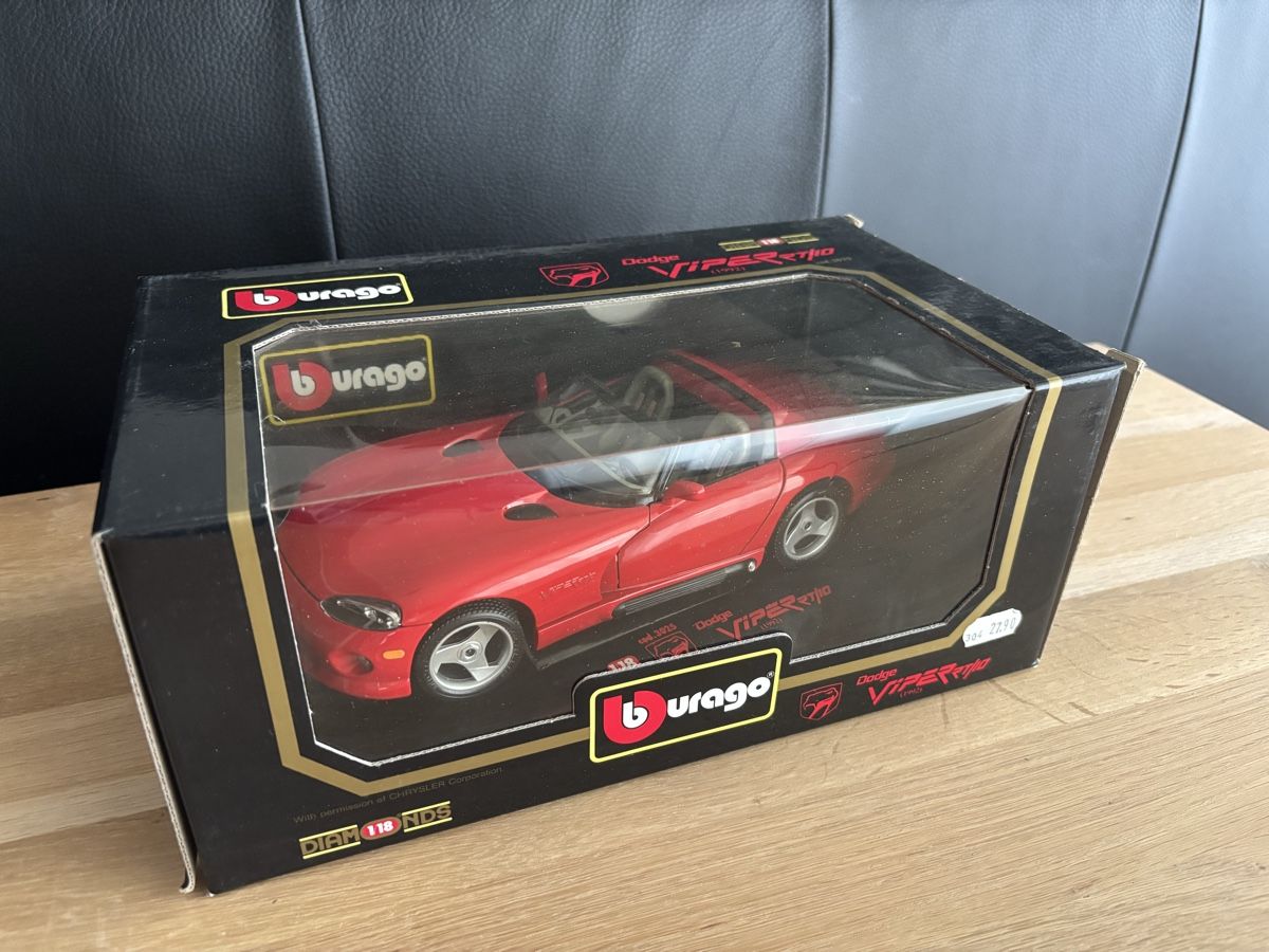 Bburago Modellautos: Dodge Viper 1/18 Bburago – Gebraucht aus Léchelles von Mlinspiration
