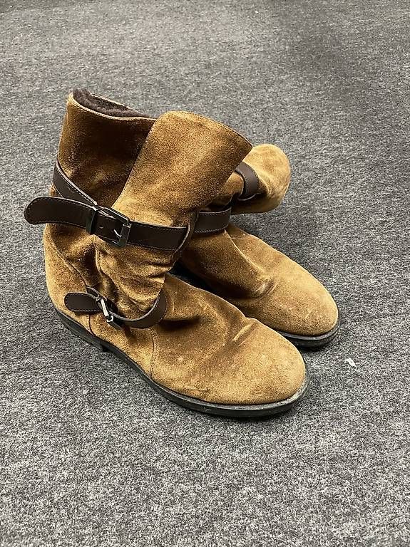 Damenschuhe: Damen Winterschuhe / Stiefel – Gebraucht aus Basel von Basilisk71