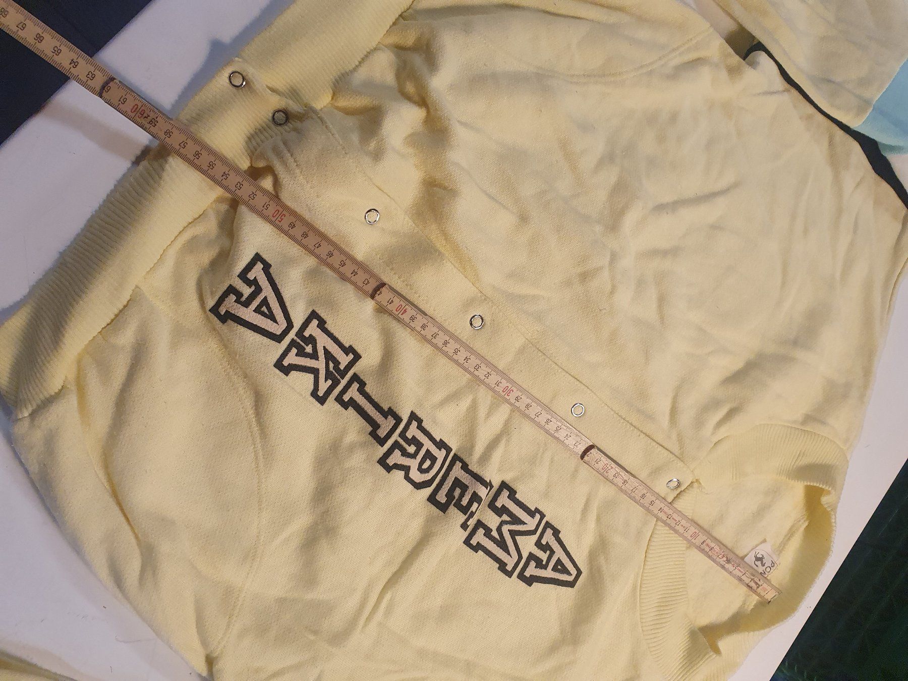 Maglioni & Felpe: Pony Freizeitpullover gelb grösse XXL – Usato da Zürich venduto da loosebone 4