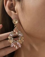 Boucles d'oreilles pendantes saumon jaune  3,7 cm X7,1cm