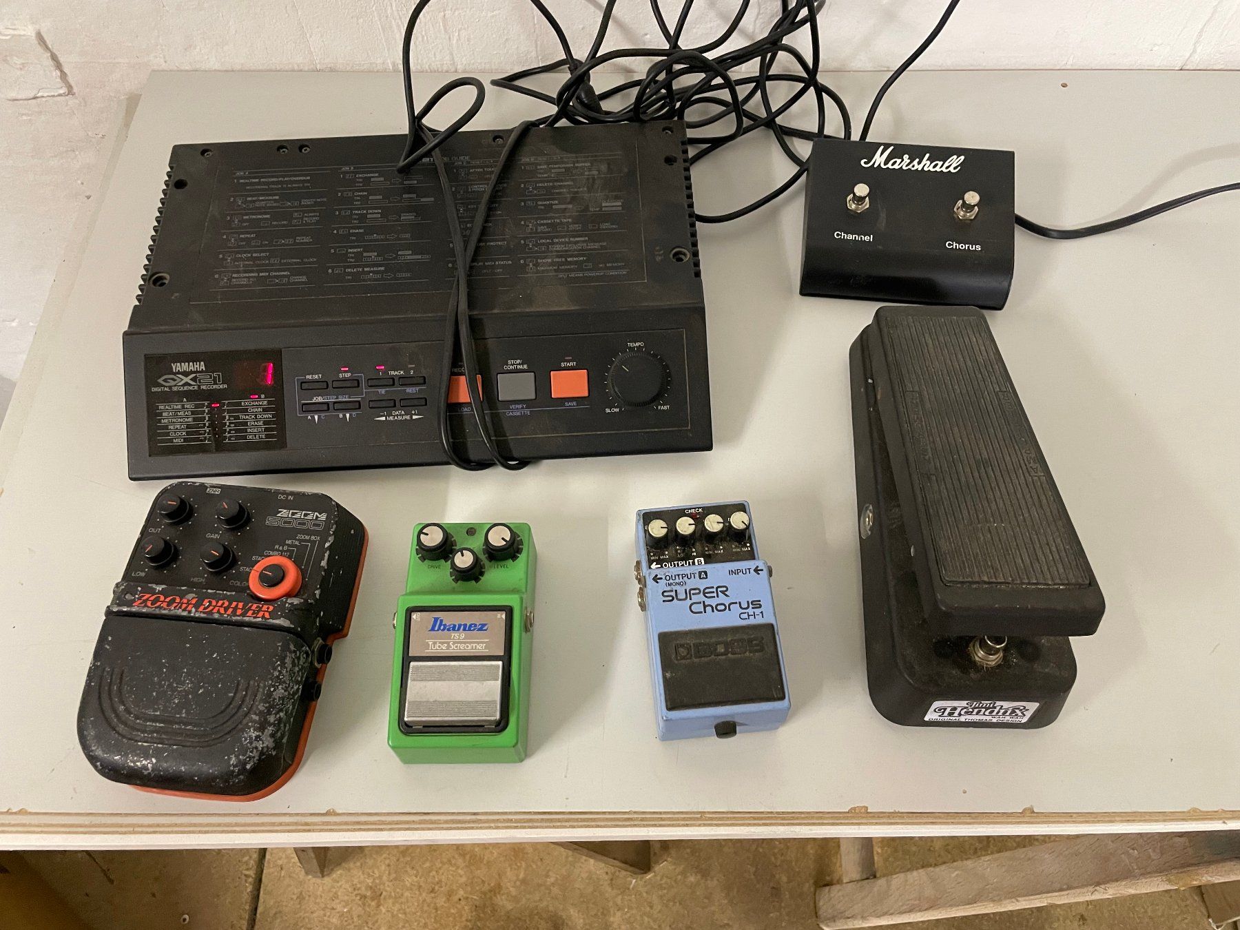 Strumenti musicali: materiel pour guitariste (2) – Usato da La Croix (Lutry) venduto da netrajet
