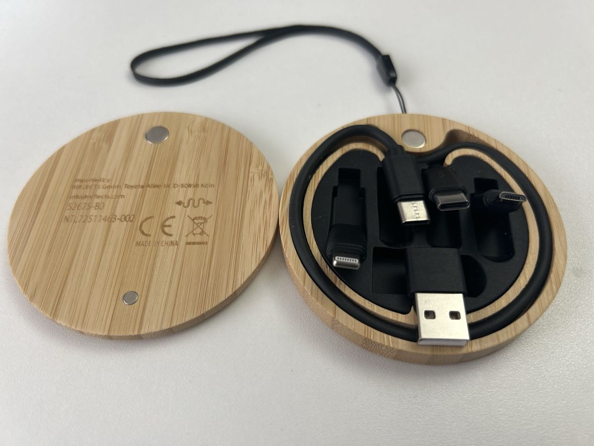 Cavi: Praktisches Ladekabel-Set: USB, USB-C, Micro-USB, iPhone – Nuovo (secondo la descrizione) da Burgdorf venduto da MCSchweizer88