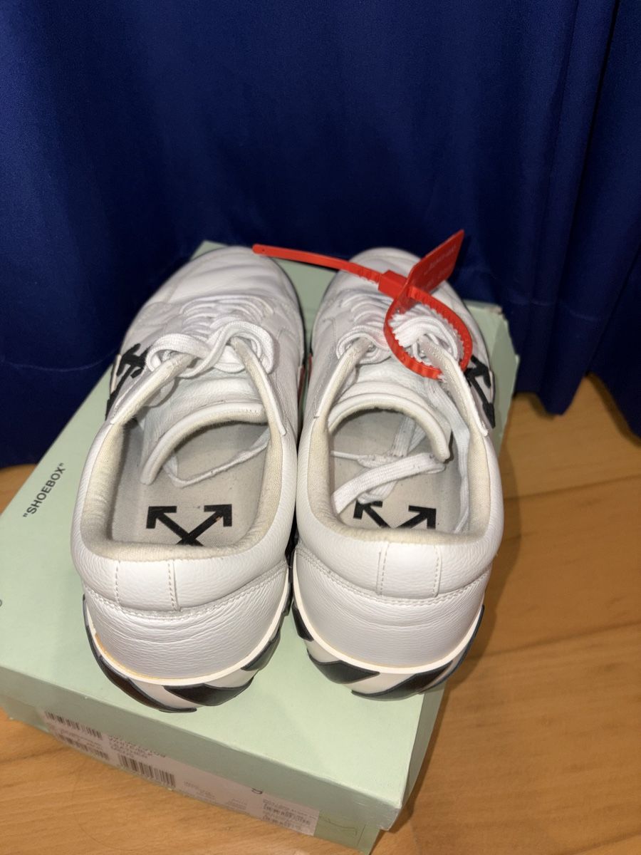 Off-White Scarpe da uomo: OFF WHITE VULC LOCO STRIPE Sneaker – Usato da Hünenberg venduto da den_b5bc 4