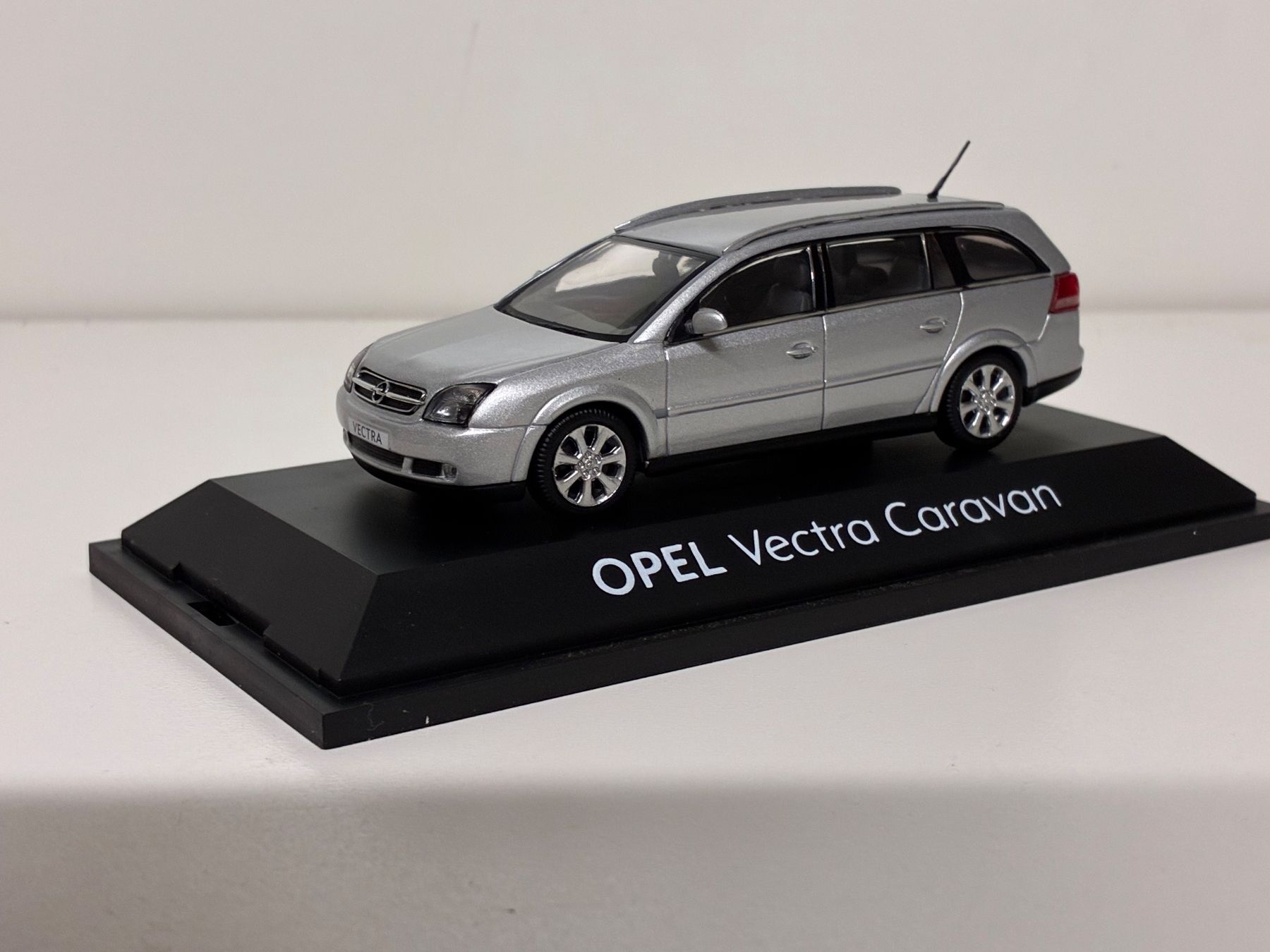 Opel Modellautos: Modellauto Opel Vectra C – Neu und originalverpackt aus Kräiligen von hkk 6