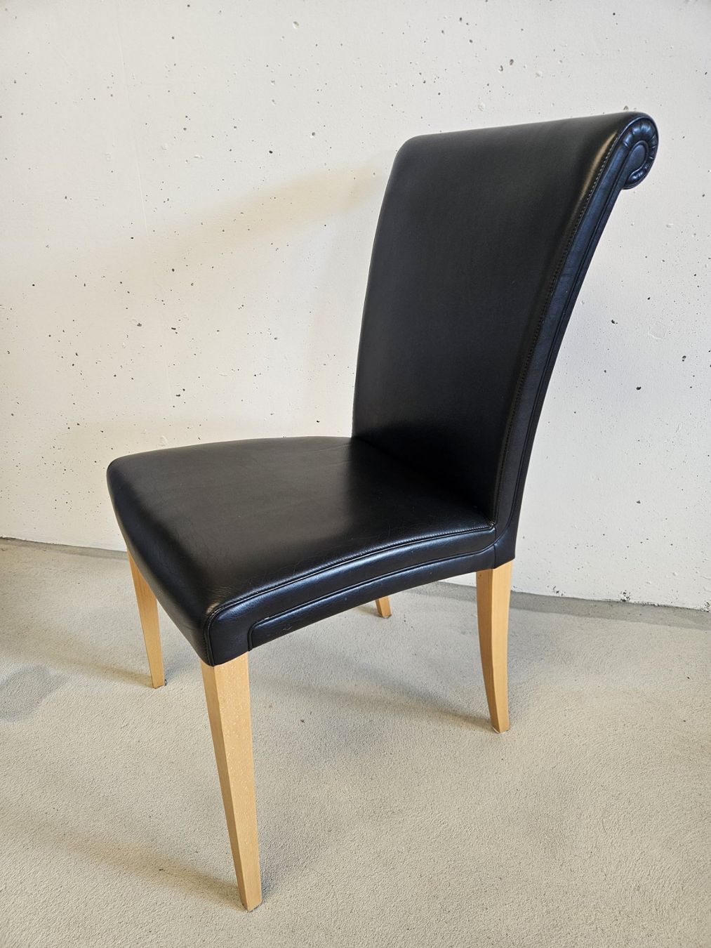 Sedie: Poltrona Frau, Modell Vittoria – Usato da Jona venduto da designfurniture