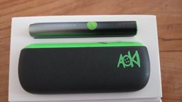 IQOS Iluma Original Aoki Limited Edition, Schwarz/Grün