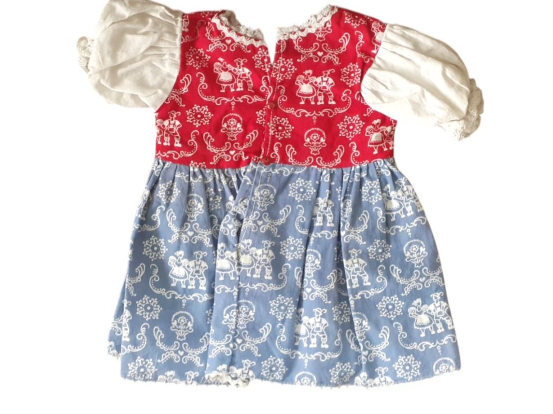 Bambole: Puppenkleid Tracht 1950er – Usato da Mörschwil venduto da lindaswunderkiste 1