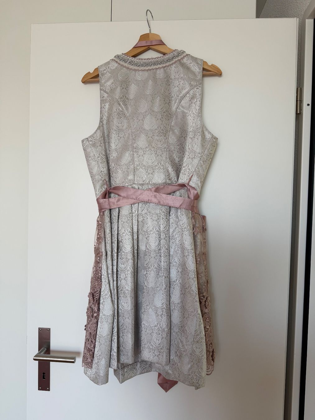 Krüger Kleider: Dirndl Krüger inkl. Bluse – Gebraucht aus Frauenkappelen von ra.ae 1