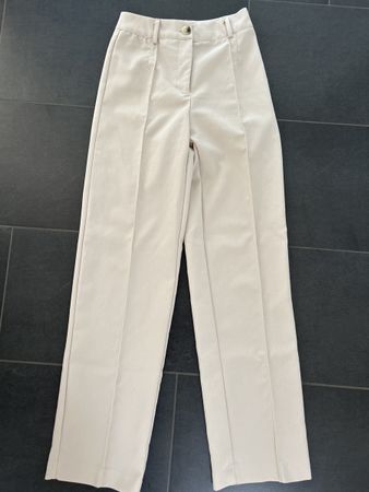 Trendige Stoffhose in Beige, Grösse 34 - Top Zustand!