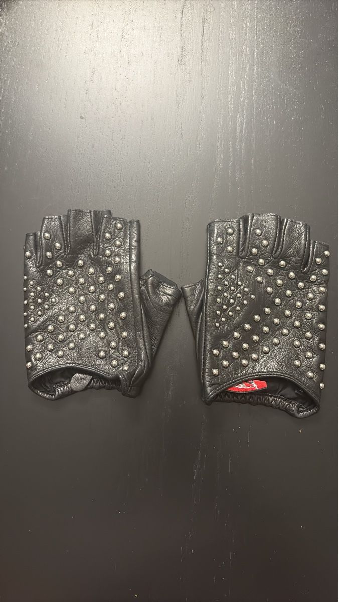 Guanti & manicotti: Studded Leather Fingerless Gloves - Rocker Chic! – Nuovo (secondo la descrizione) da Uitikon Waldegg venduto da JanicaGe