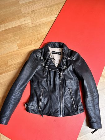 Coole, schwarze Lederjacke von Freesoul, Grösse S