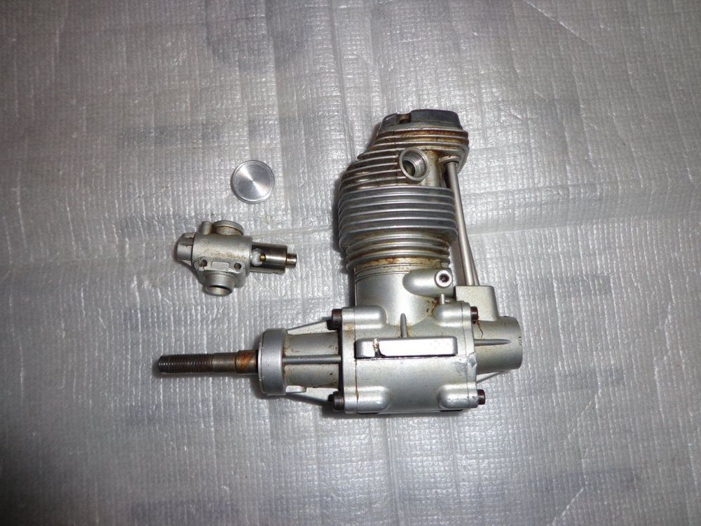 Modellmotor OS FS 90 (14.95ccm), Teile (Defekt) in Camorino für CHF 49 ...