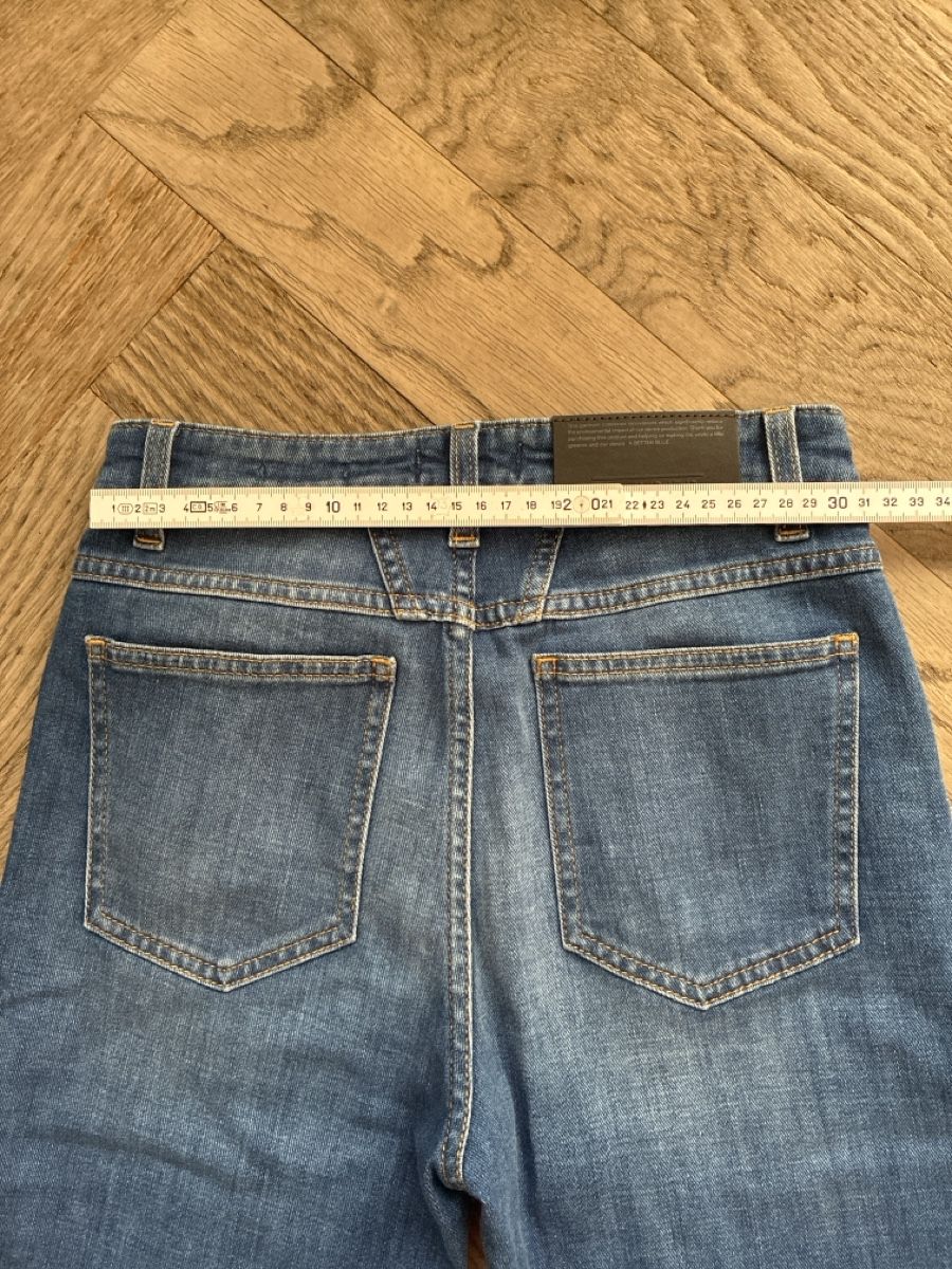 Jeans: Jeans CLOSED flared Damen Grösse 24 neuwertig – Usato da Zürich venduto da Dsire 5