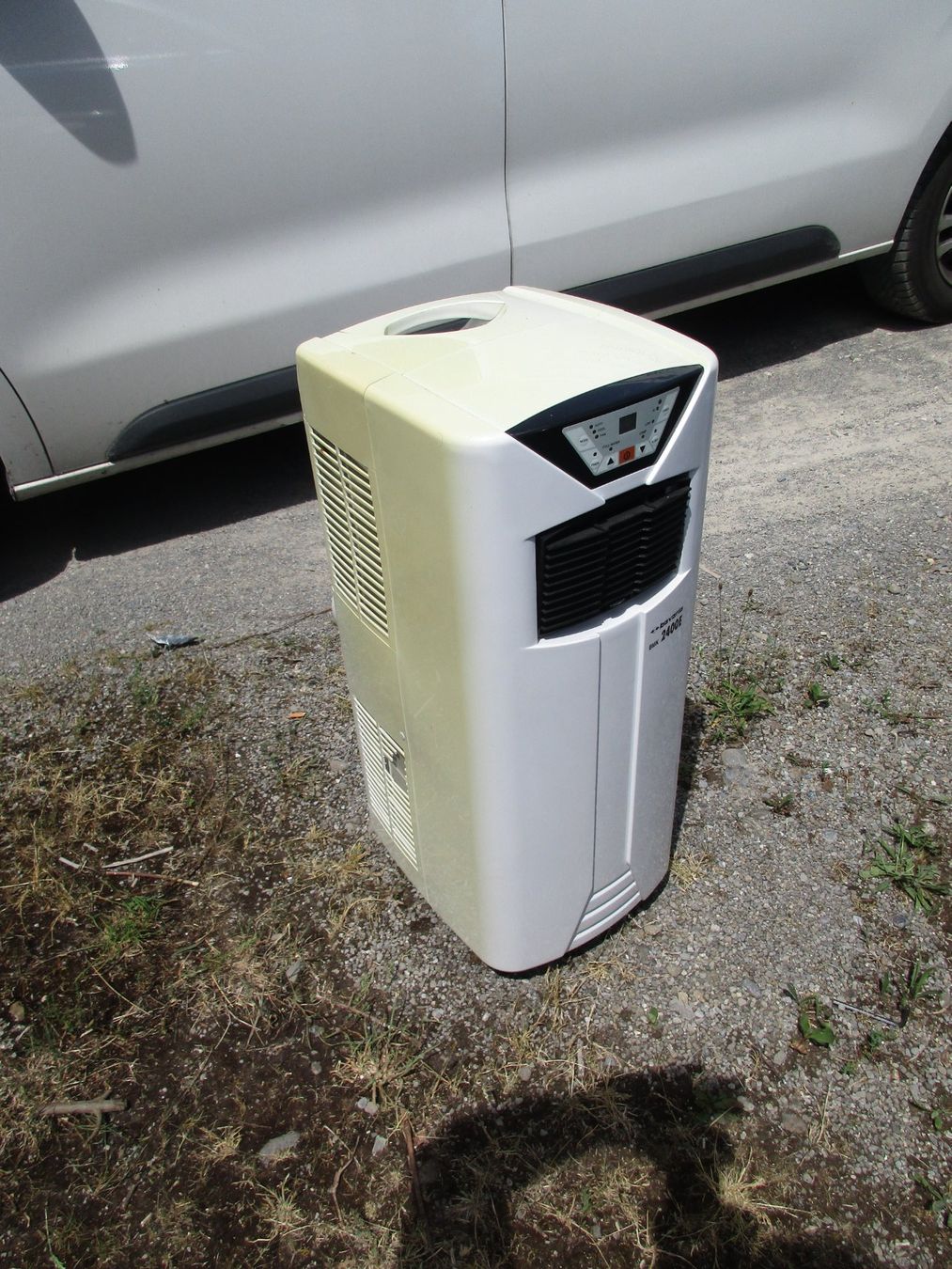 Condizionatori: Klimaanlage BMK 2400 E – Usato da Sarmenstorf venduto da Mawi8 7
