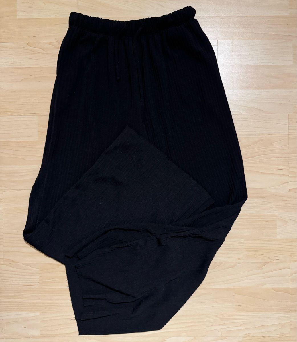 Pantaloni: Reserved Hose, schwarz, Grösse XS – Nuovo (secondo la descrizione) da Tuggen venduto da jess_gls06