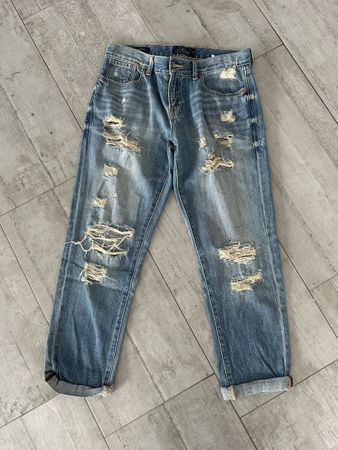 Lucky Brand Jeans, Boyfriend Stil, destroyed Look, W28  👖