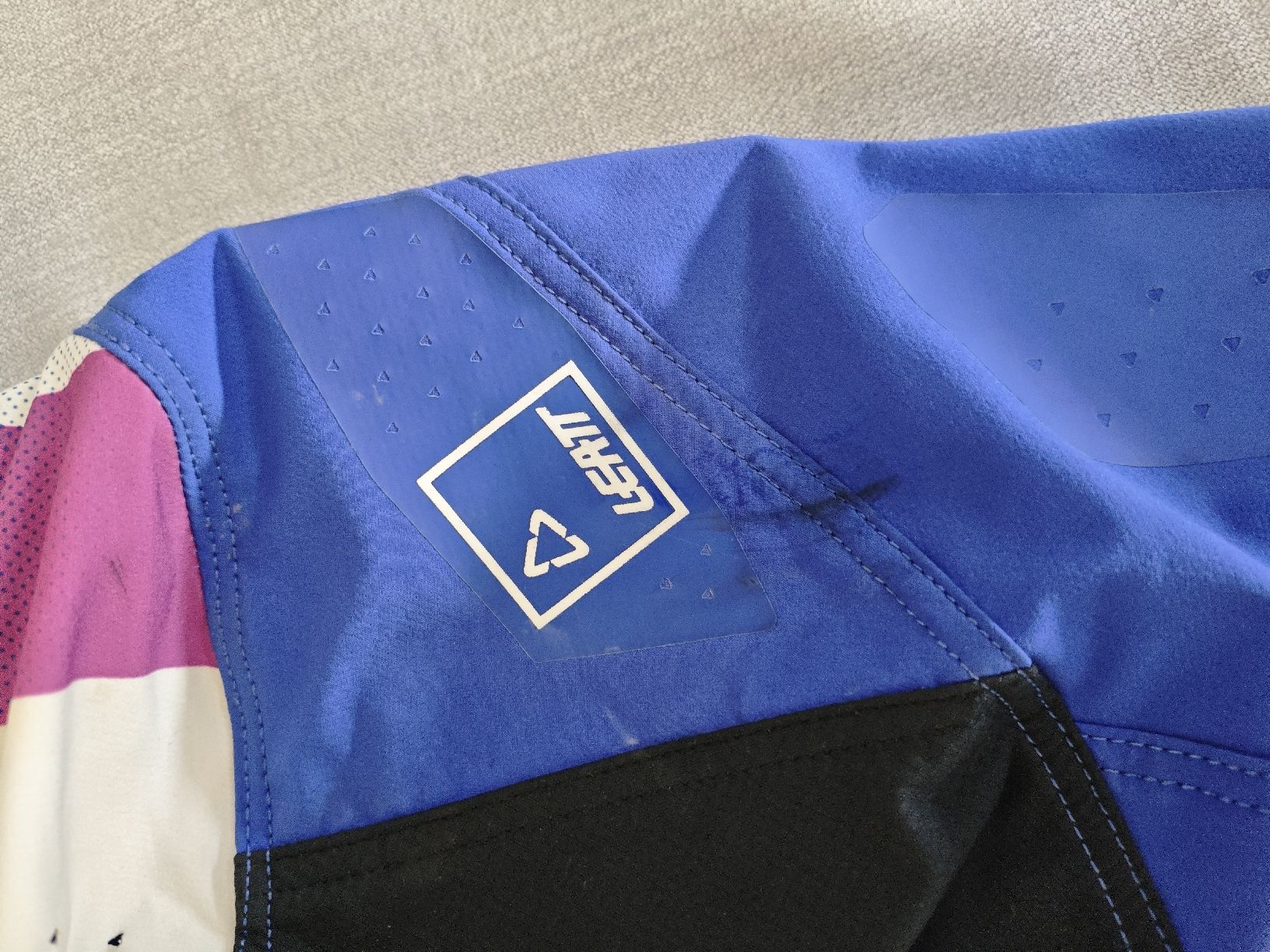 Leatt Pantaloni: Leatt Hosen Blau Grösse M Kind – Usato da Heiden venduto da Sunshine1504 2