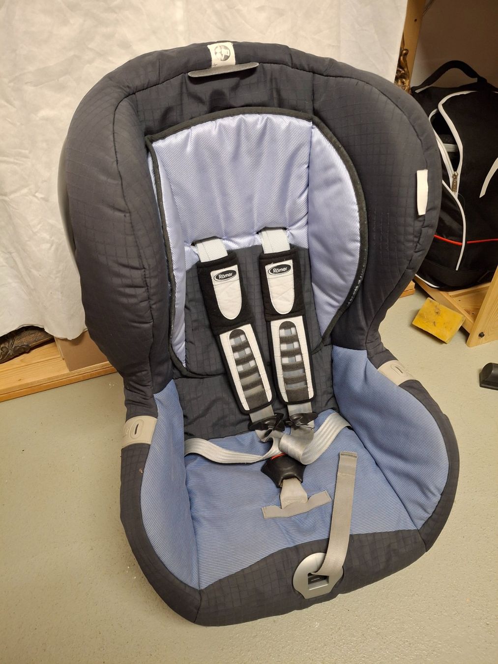 Britax Römer Seggiolini per auto: Britax Römer Duo Plus 9 - 18 kg – Usato da Birmensdorf ZH venduto da portalis 1