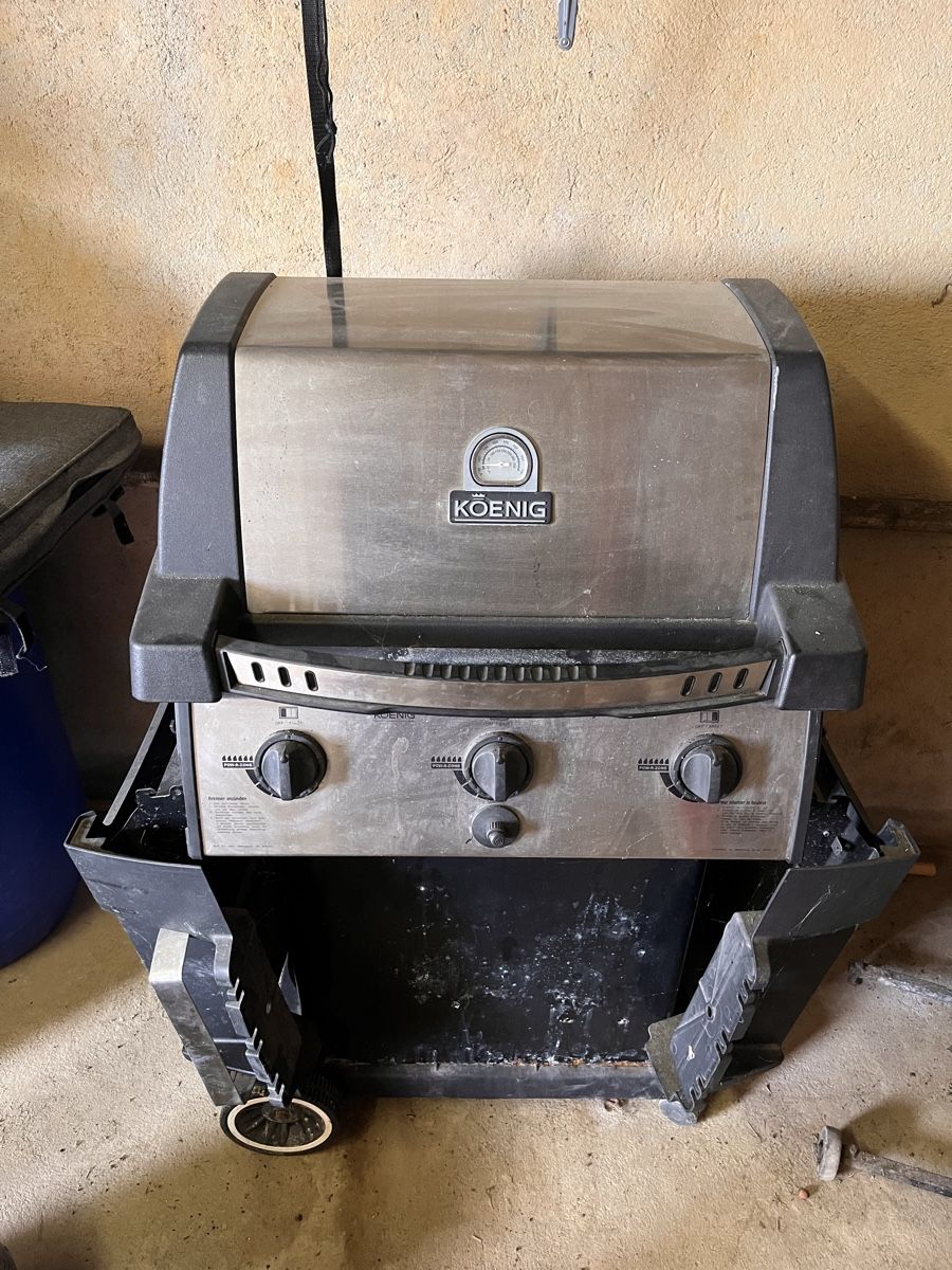 Griglie: Grill koenig – Usato da Peney-le-Jorat venduto da firejoe