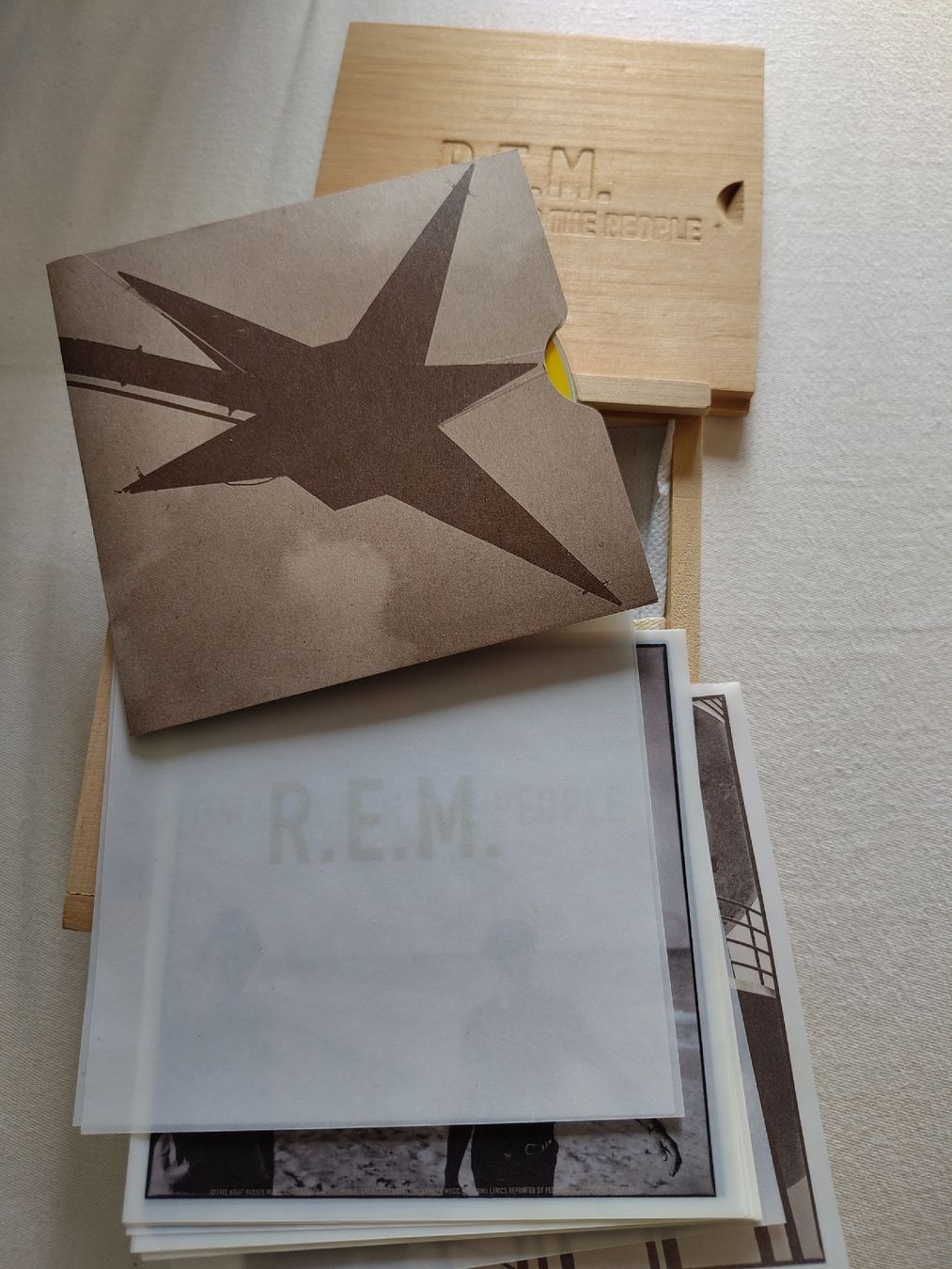 CDs: R.E.M. -Automatic For The People CD Wooden Box – Gebraucht aus Büsserach von Bey23 1