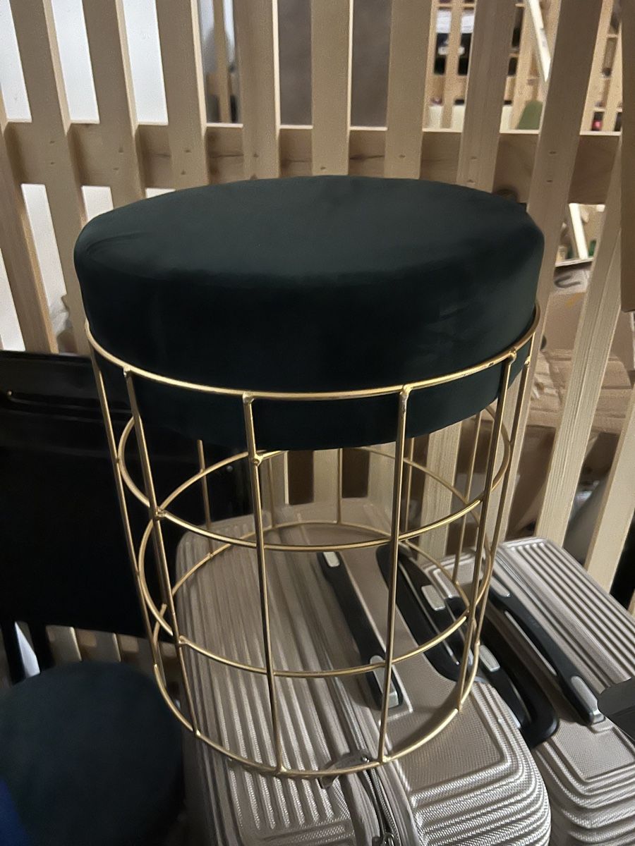 Sgabelli: Hocker Metall gold Samt  – Nuovo (secondo la descrizione) da St. Gallen venduto da VDMJ_
