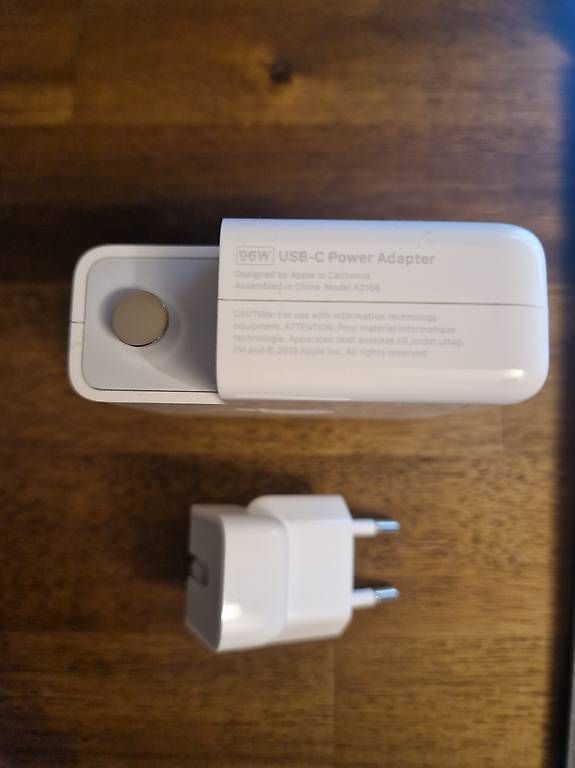 Caricabatterie: Apple 96w USB C Power Adapter  – Usato da Bern venduto da Stelania