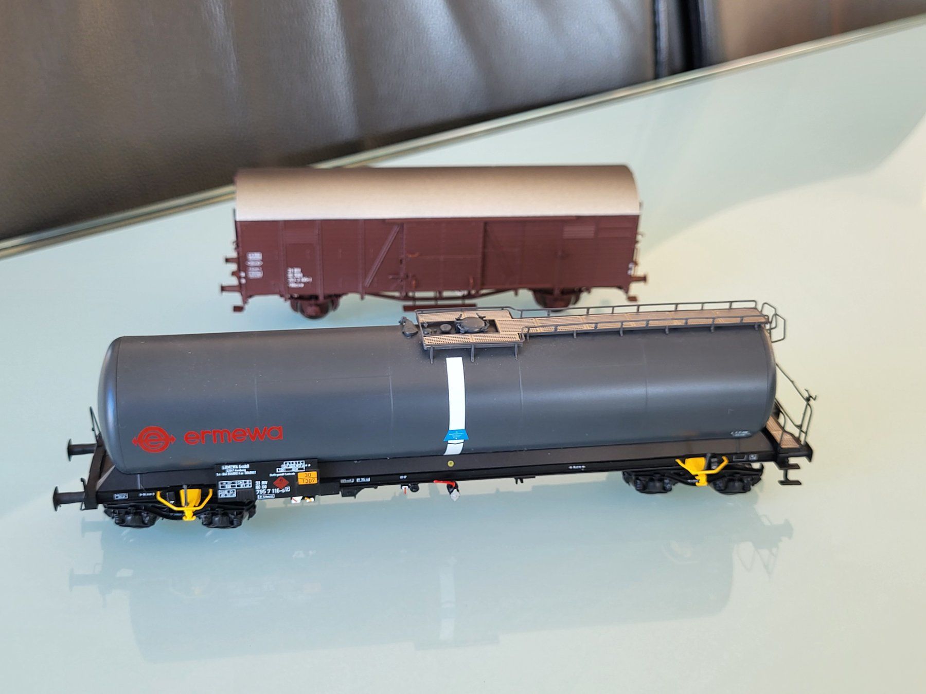 Brawa Modellini di ferrovie: H0  BRAWA  DB & ÖBB  2 Stk. Güterwagen – Nuovo (secondo la descrizione) da Oberburg venduto da sensetal 2